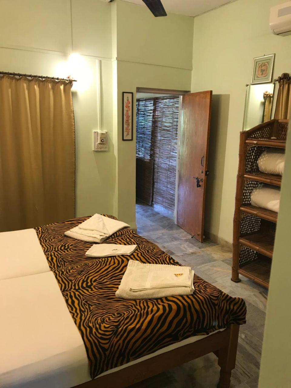 Baaz Jungle Resort Khawāsa Esterno foto